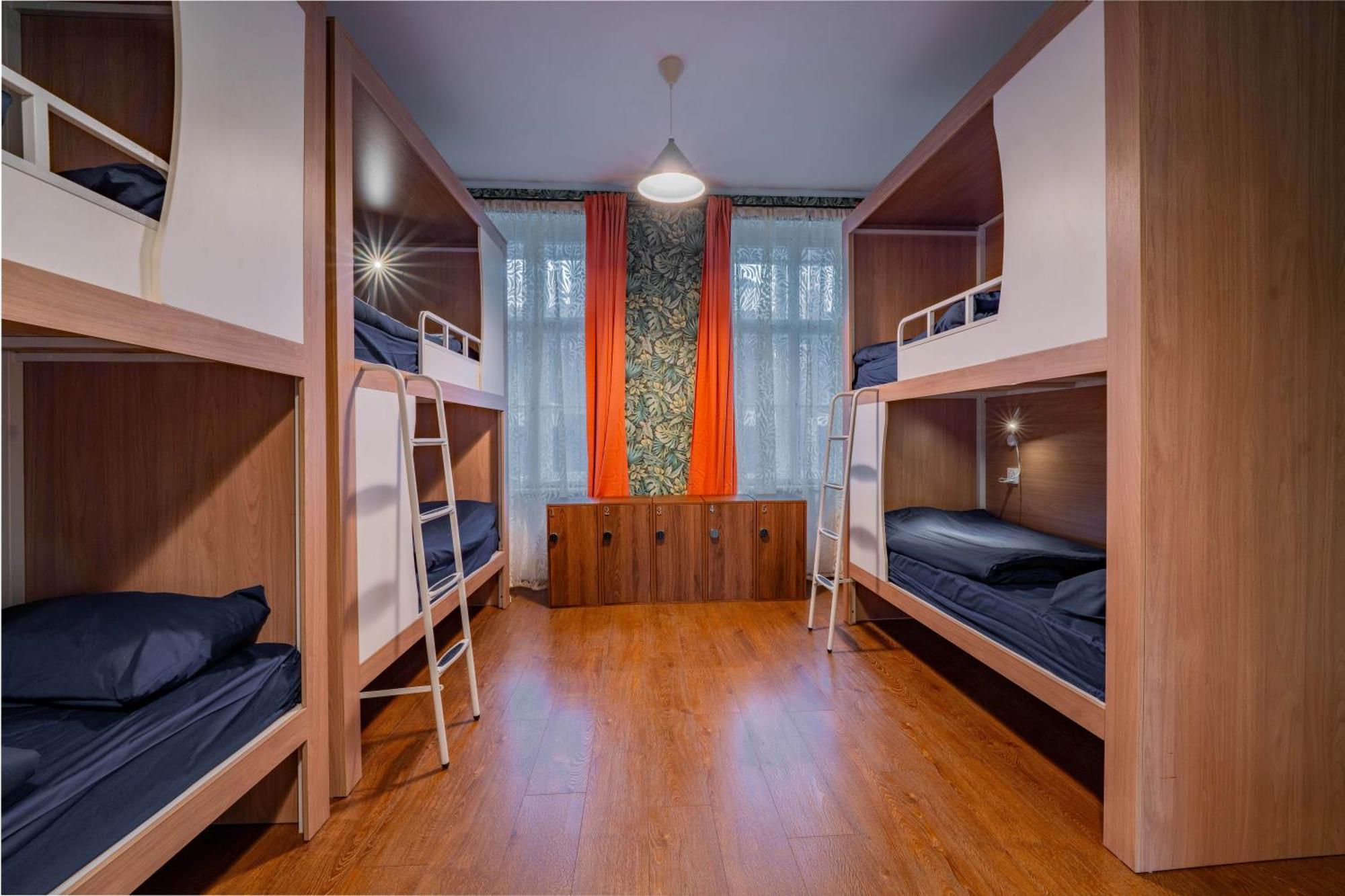Stellar Female Hostel Prága Kültér fotó
