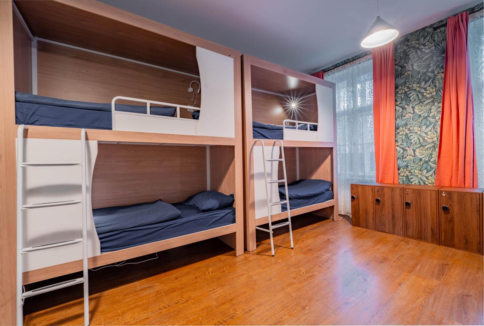 Stellar Female Hostel Prága Kültér fotó